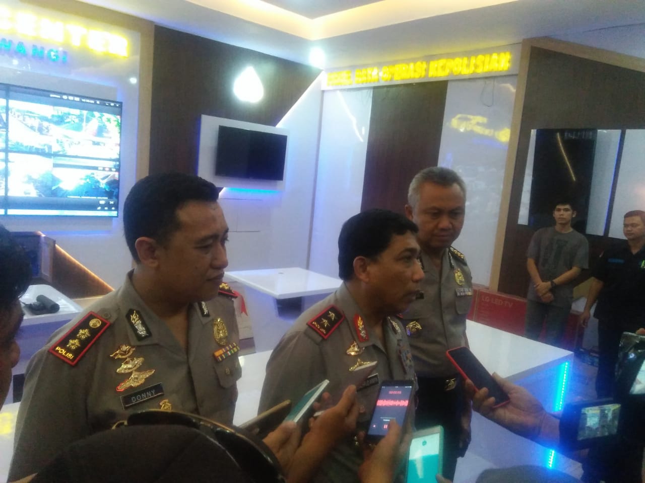 Kapolda Jatim Motifasi Polres Banyuwangi Dalam Pelayanan Berbasis IT