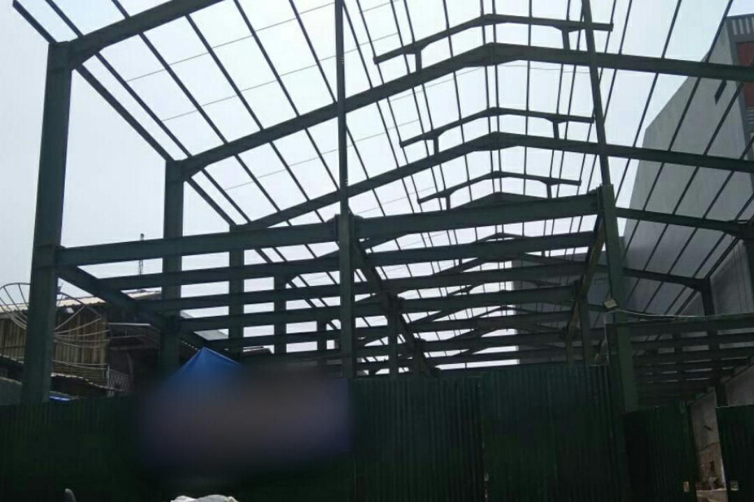 Diduga Gudang Ilegal di Penjaringan - Jakarta Utara Tetap Berjalan