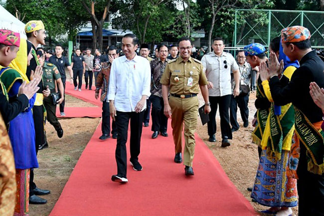 Jokowi Sebut Politikus Sontoloyo, Anies Baswedan Tersenyum