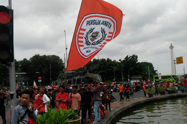 Persija Juara, Balai Kota Digeruduk The Jakmania