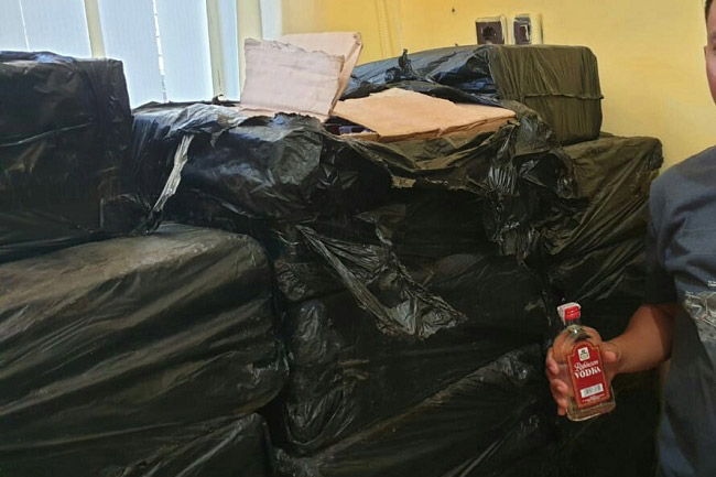 Toni Bintang Jaya Diduga Selundupkan Miras di Kota Manokwari