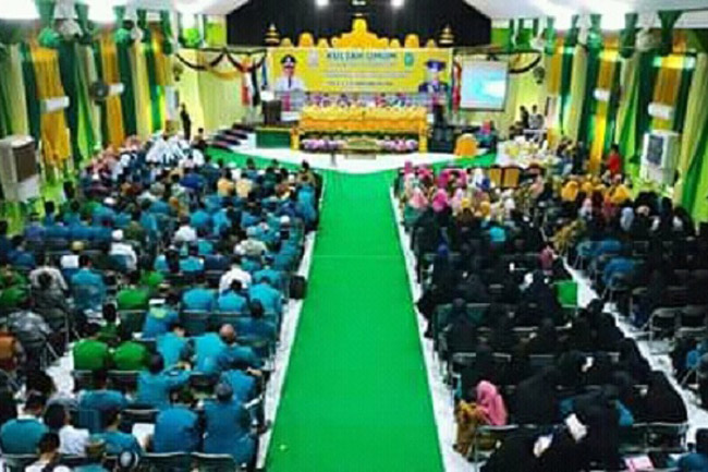 Gubernur Sulsel Sharing Pengalaman di IAI Asadiyah Sengkang