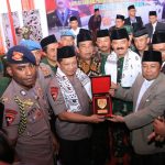 Kapolri dan Panglima TNI Silaturahmi Kebangsaan di Ponpes Kempek Cirebon