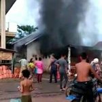 Pipa Minyak Pertamina Bocor, Garasi Mobil Terbakar
