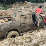 Ruas Jalan Nasional Bintuni Manokwari Rusak Berat