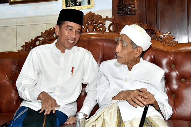 Doa Mbah Maimun Yang Diamini Jokowi: Inilah Pemimpin, Pak Prabowo, Jadikan Ya Allah