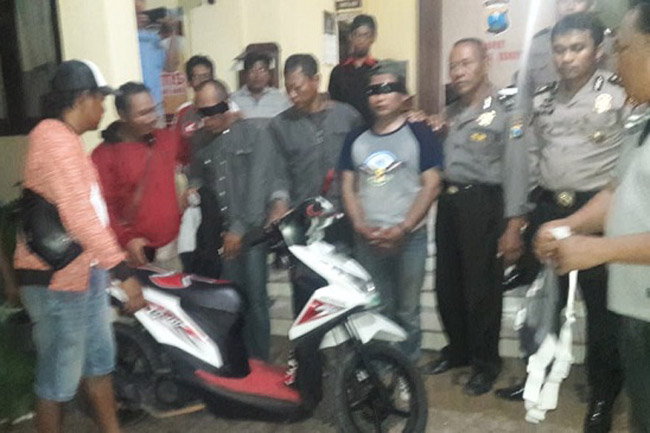 Dua Pelaku Curas Pawoan Dilimpahkan ke Polres Situbondo
