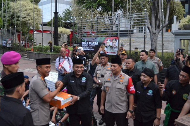 Perguruan Silat Pagar Nusa Gelar Buka Puasa Bareng TNI Polri