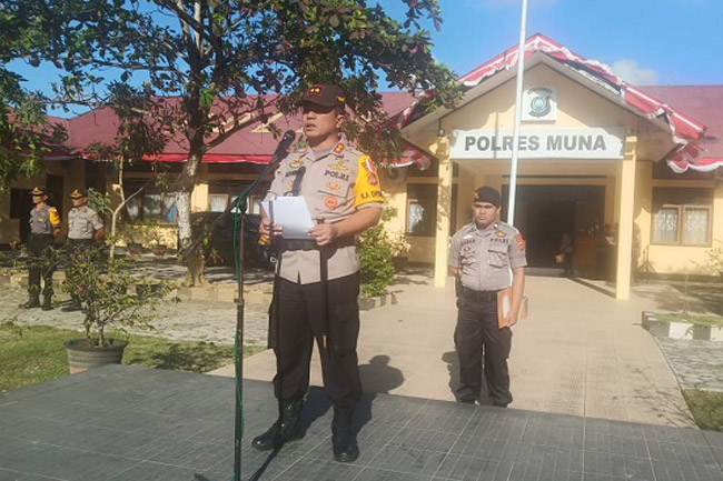Dua Anggota Polres Muna Diberhentikan Dengan Tidak Hormat