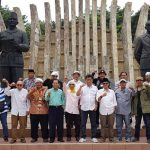 Tentang Kembali Kepada Berlakunya Undang-Undang Dasar 1945. Oleh: PROKLAMATOR 20.