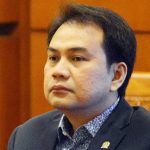 Pendemi Virus China. Sebuah Opini Azis Syamsuddin