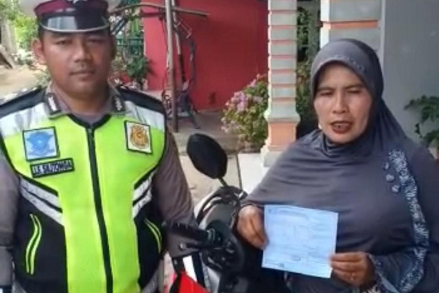 Sat Lantas Polres Simalungun Bantu Urus Pembayaran Denda E-Tilang