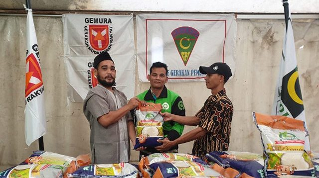 Prihatin Nasib Pekerja Harian, Gemura GPI Peduli Bagikan Beras