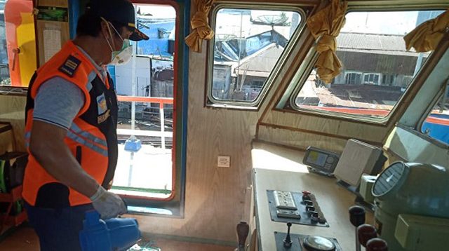 Dinas Perhubungan Kapuas Cegah Penyebaran Covid-19 Dari Kapal Yang Lewat