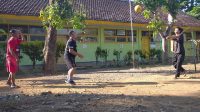 Penghuni Rumah Karantina Desa Tanjungsari Jalani Ramadhan Dengan Berolahraga