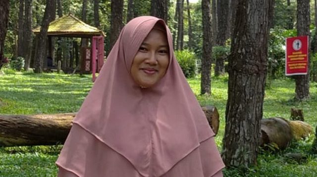 Berkah Berhijab, Bertabur Prestasi. Opini Frieska Anggraini W